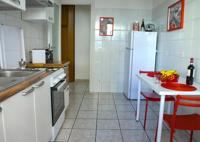 360 Mameli House - Con Balcone A 10 Minuti Dalla Metro Rome